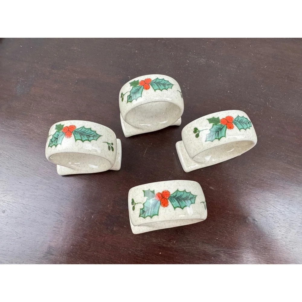 Vintage Christmas Holly Berry Napkin Rings Set of 4 Japan Stoneware Cream